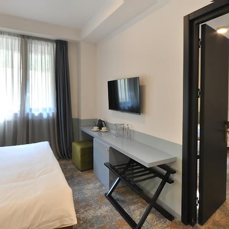 Castor & Pollux Hotel Tbilisi Ngoại thất bức ảnh