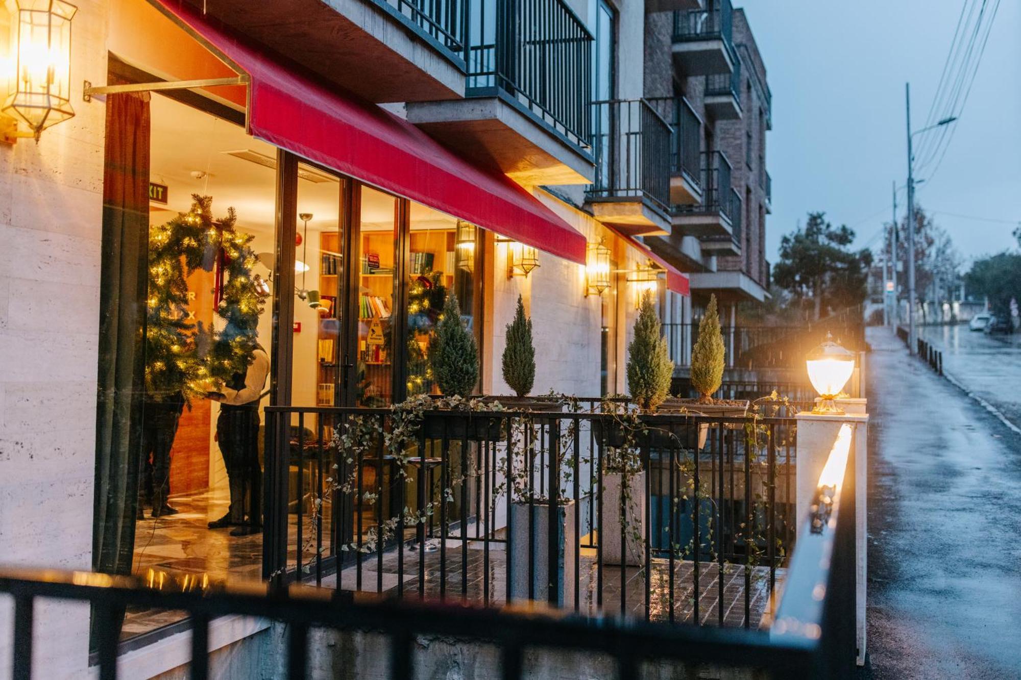 Castor & Pollux Hotel Tbilisi Ngoại thất bức ảnh