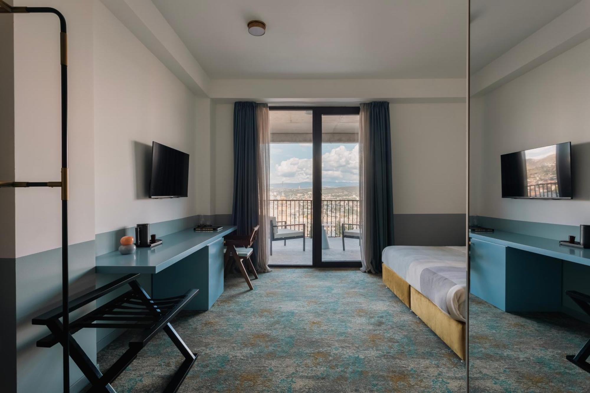 Castor & Pollux Hotel Tbilisi Ngoại thất bức ảnh