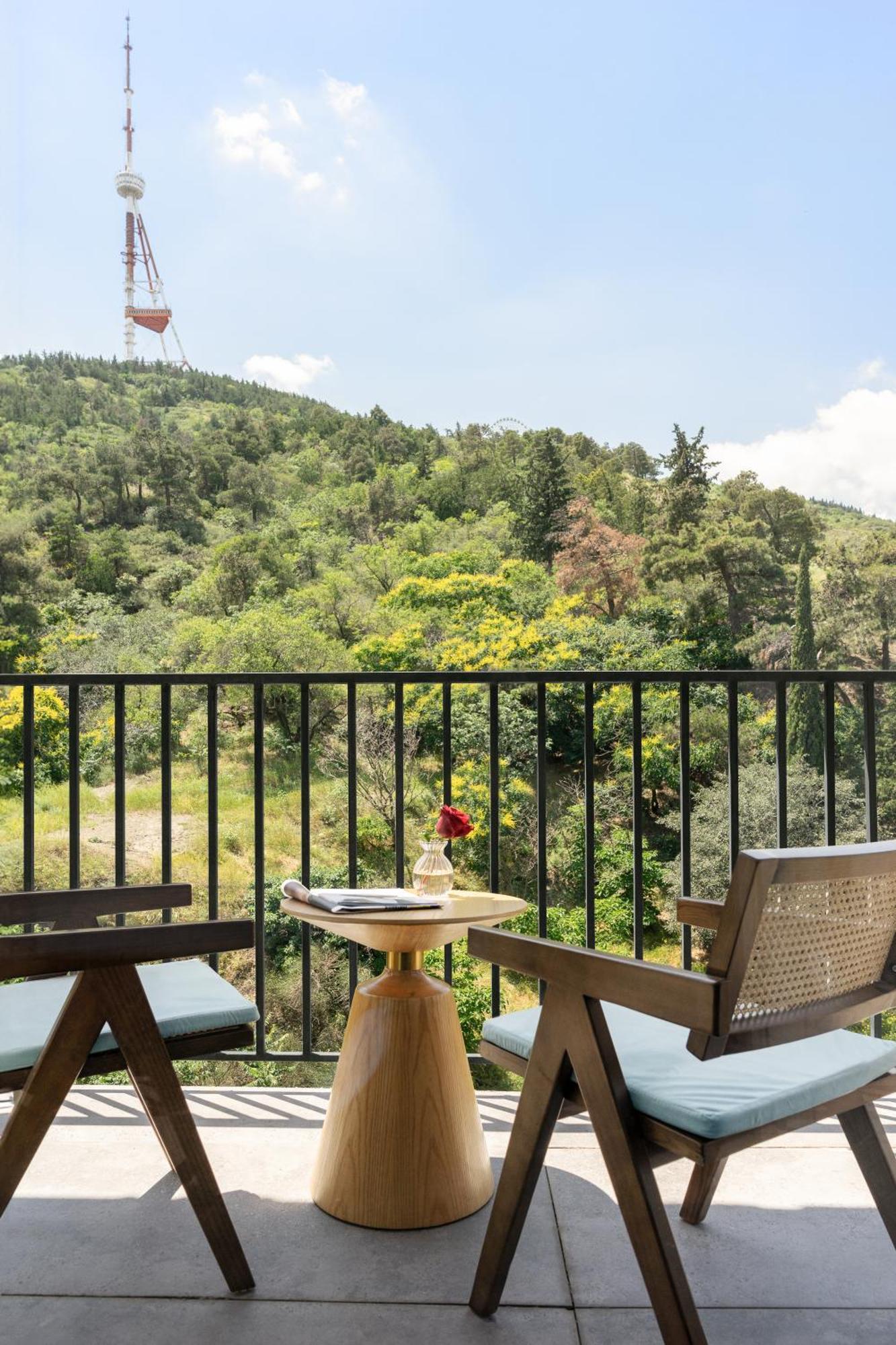 Castor & Pollux Hotel Tbilisi Ngoại thất bức ảnh