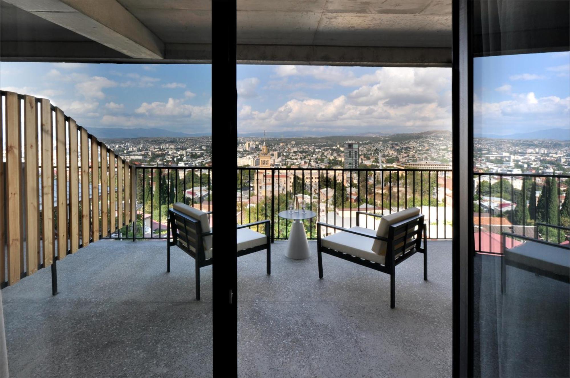 Castor & Pollux Hotel Tbilisi Ngoại thất bức ảnh