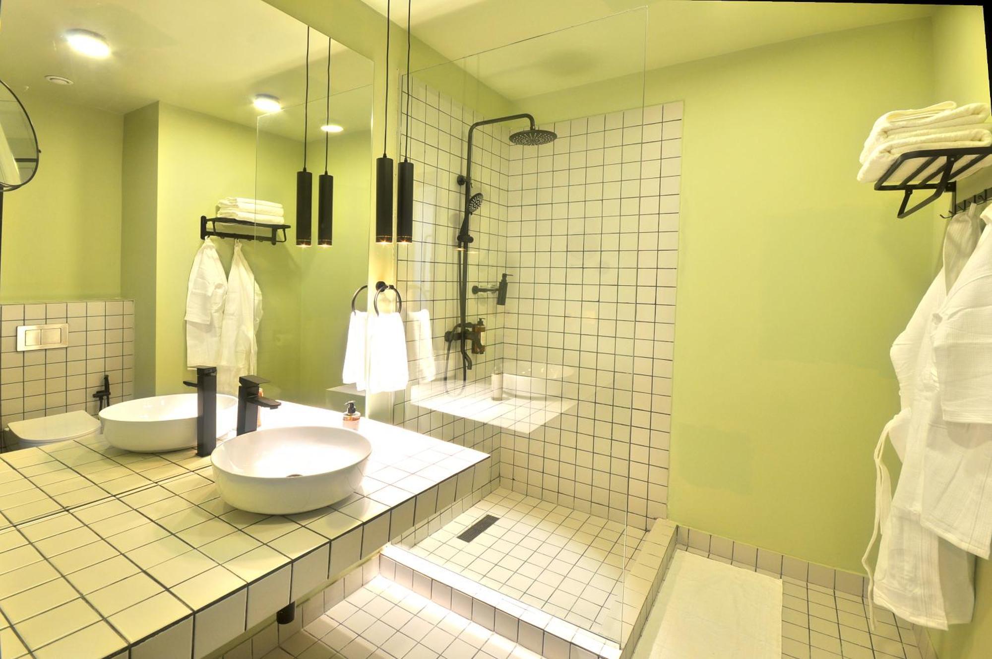 Castor & Pollux Hotel Tbilisi Ngoại thất bức ảnh